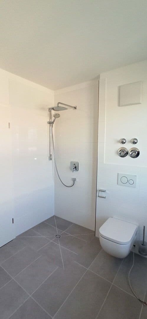 Pronájem bytu 2+1 73 m², Neufahrn, Bavorsko Pronájem bytu 2+1 73 m², Neufahrn, Bavorsko