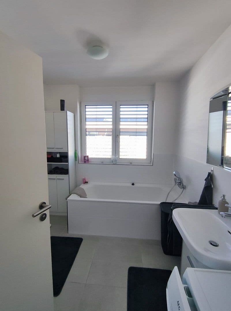 Pronájem bytu 2+1 73 m², Neufahrn, Bavorsko Pronájem bytu 2+1 73 m², Neufahrn, Bavorsko