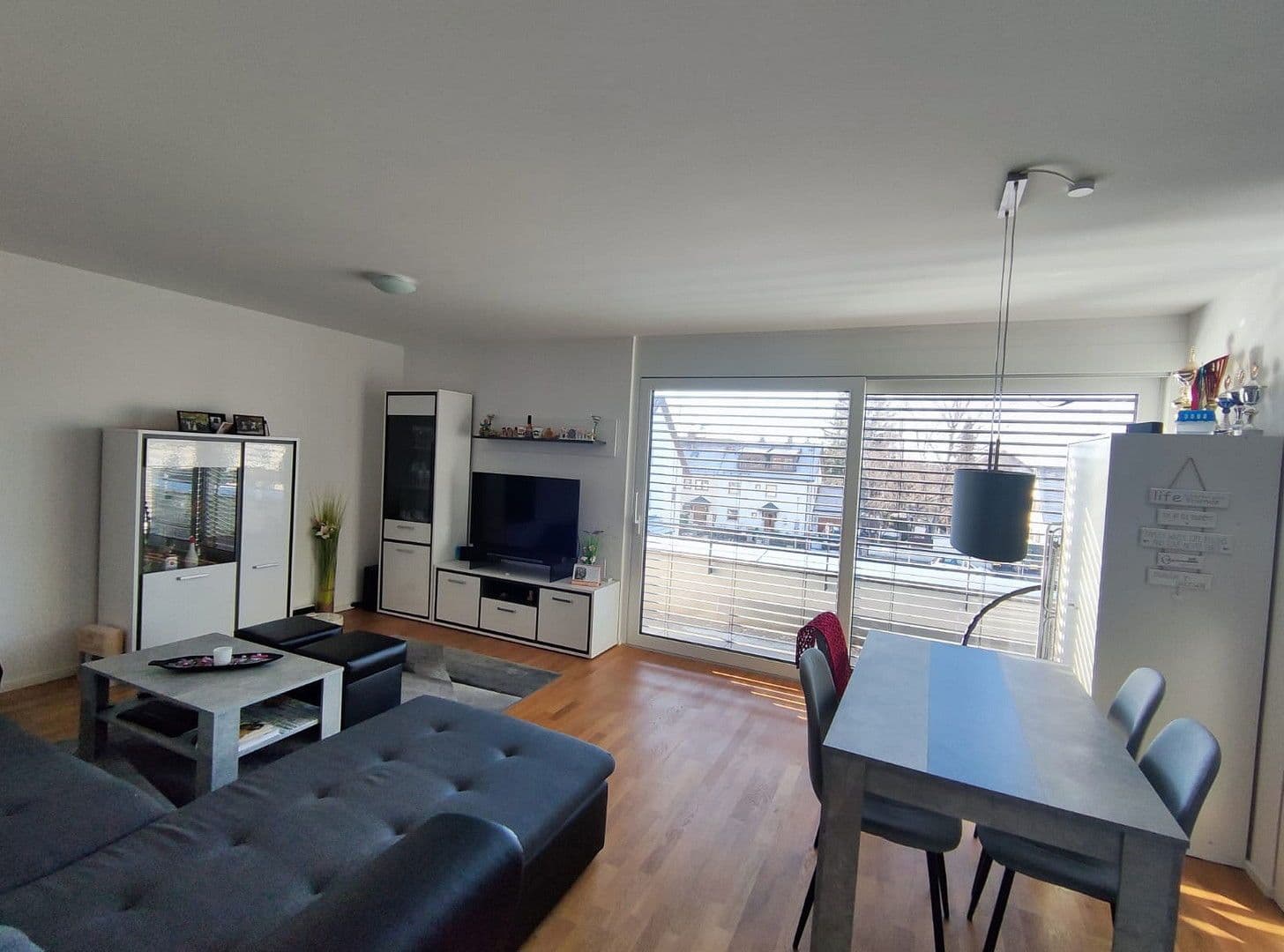 Pronájem bytu 2+1 73 m², Neufahrn, Bavorsko Pronájem bytu 2+1 73 m², Neufahrn, Bavorsko