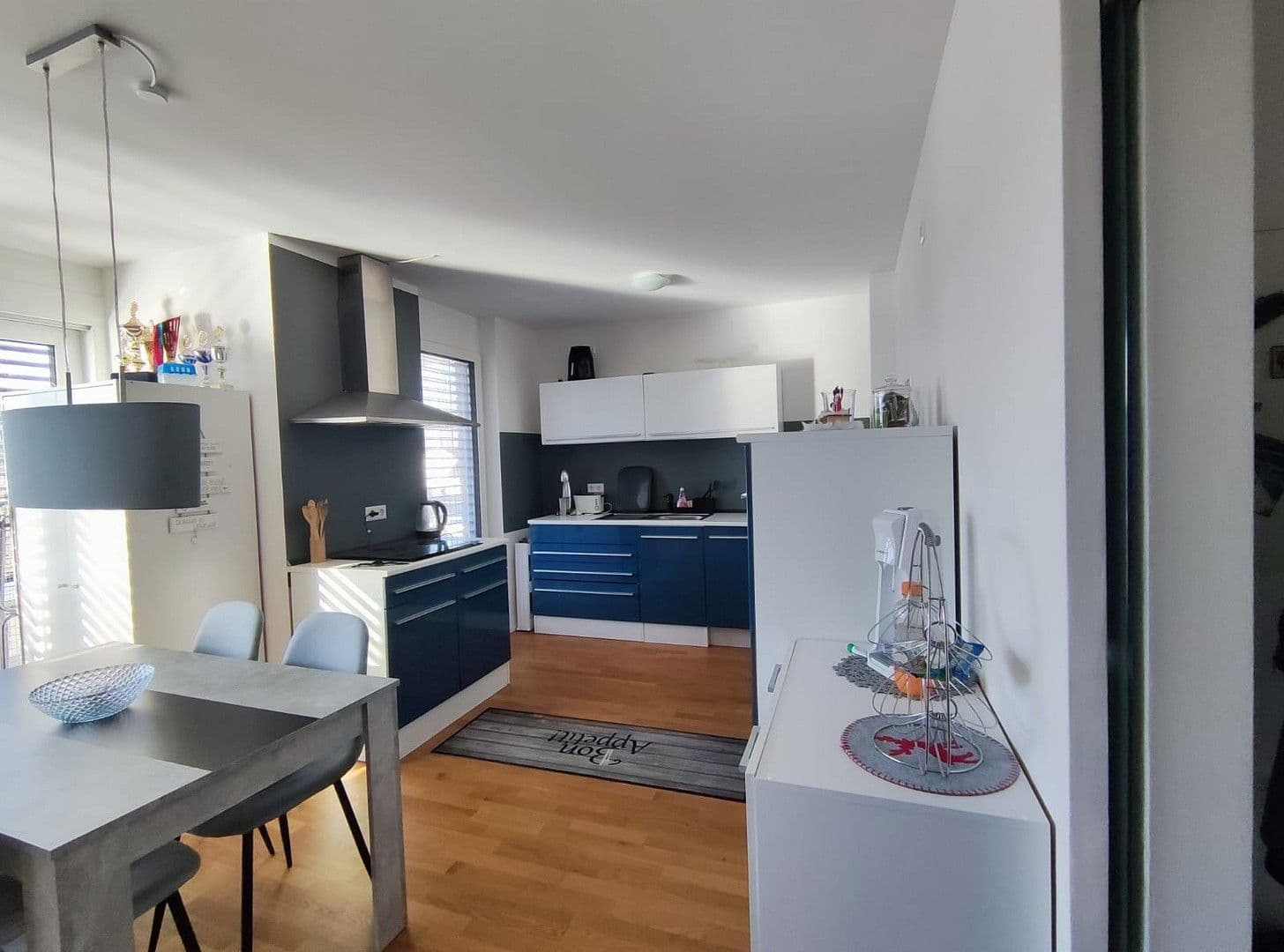 Pronájem bytu 2+1 73 m², Neufahrn, Bavorsko Pronájem bytu 2+1 73 m², Neufahrn, Bavorsko