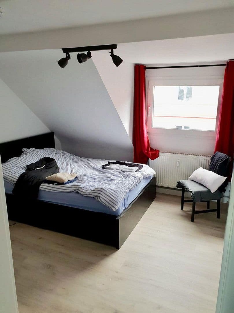 Pronájem bytu 3+1 52 m², Düstergasse, Remscheid, Severní Porýní-Vestfálsko Pronájem bytu 3+1 52 m², Düstergasse, Remscheid, Severní Porýní-Vestfálsko