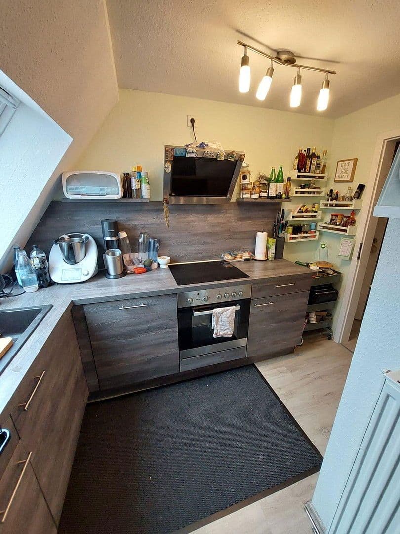 Pronájem bytu 3+1 52 m², Düstergasse, Remscheid, Severní Porýní-Vestfálsko Pronájem bytu 3+1 52 m², Düstergasse, Remscheid, Severní Porýní-Vestfálsko