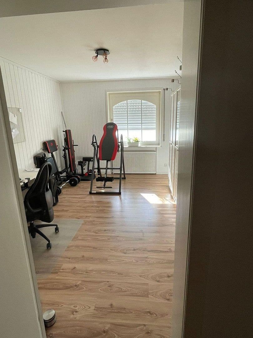 Prodej domu 240 m², pozemek 980 m², Northeim, Dolní Sasko Prodej domu 240 m², pozemek 980 m², Northeim, Dolní Sasko