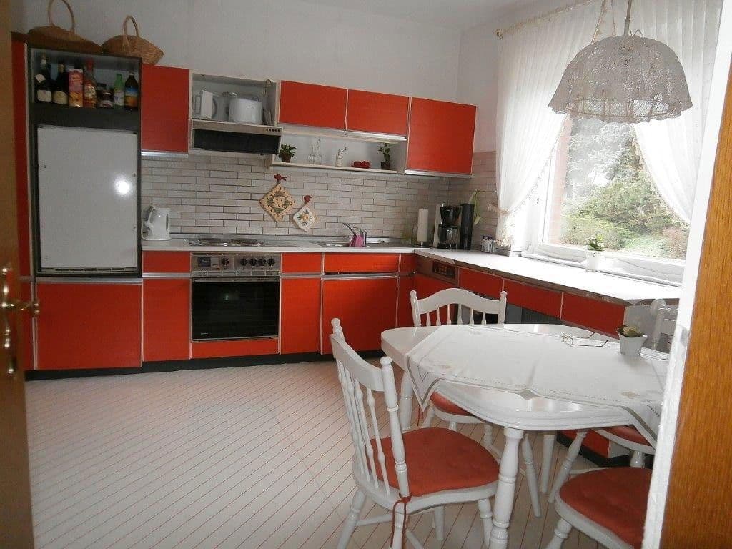 Prodej domu 240 m², pozemek 980 m², Northeim, Dolní Sasko Prodej domu 240 m², pozemek 980 m², Northeim, Dolní Sasko