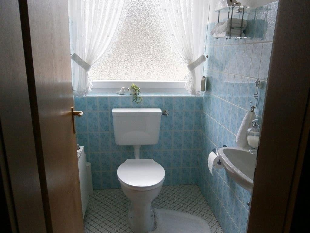 Prodej domu 240 m², pozemek 980 m², Northeim, Dolní Sasko Prodej domu 240 m², pozemek 980 m², Northeim, Dolní Sasko