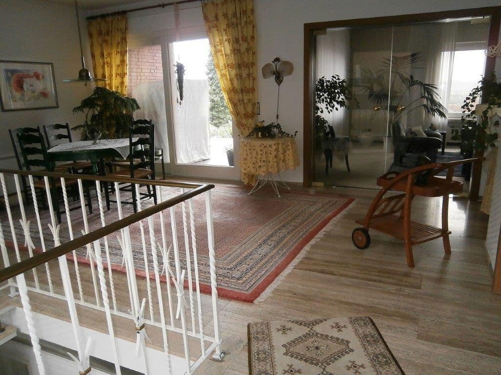 Prodej domu 240 m², pozemek 980 m², Northeim, Dolní Sasko Prodej domu 240 m², pozemek 980 m², Northeim, Dolní Sasko