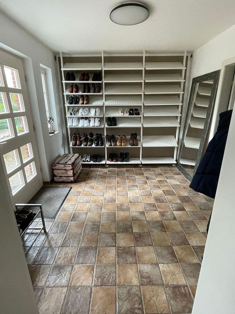 Prodej domu 240 m², pozemek 980 m², Northeim, Dolní Sasko Prodej domu 240 m², pozemek 980 m², Northeim, Dolní Sasko