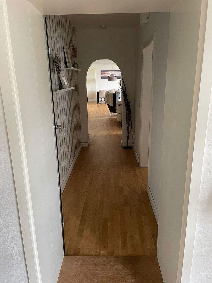 Prodej domu 240 m², pozemek 980 m², Northeim, Dolní Sasko Prodej domu 240 m², pozemek 980 m², Northeim, Dolní Sasko