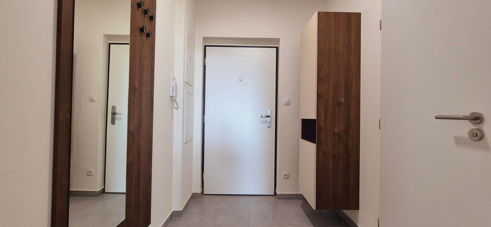 Pronájem bytu 1+kk 28 m², Magisterská, Plzeň, Plzeňský kraj Pronájem bytu 1+kk 28 m², Magisterská, Plzeň, Plzeňský kraj