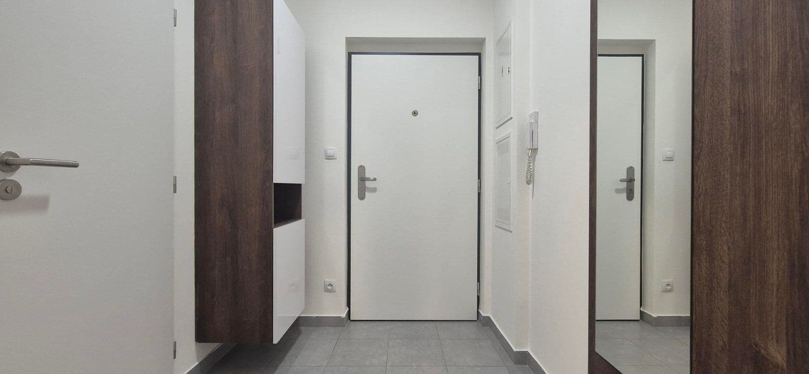 Pronájem bytu 1+kk 33 m², Magisterská, Plzeň, Plzeňský kraj Pronájem bytu 1+kk 33 m², Magisterská, Plzeň, Plzeňský kraj