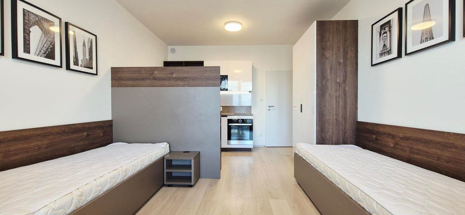 Pronájem bytu 1+kk 30 m², Magisterská, Plzeň, Plzeňský kraj Pronájem bytu 1+kk 30 m², Magisterská, Plzeň, Plzeňský kraj