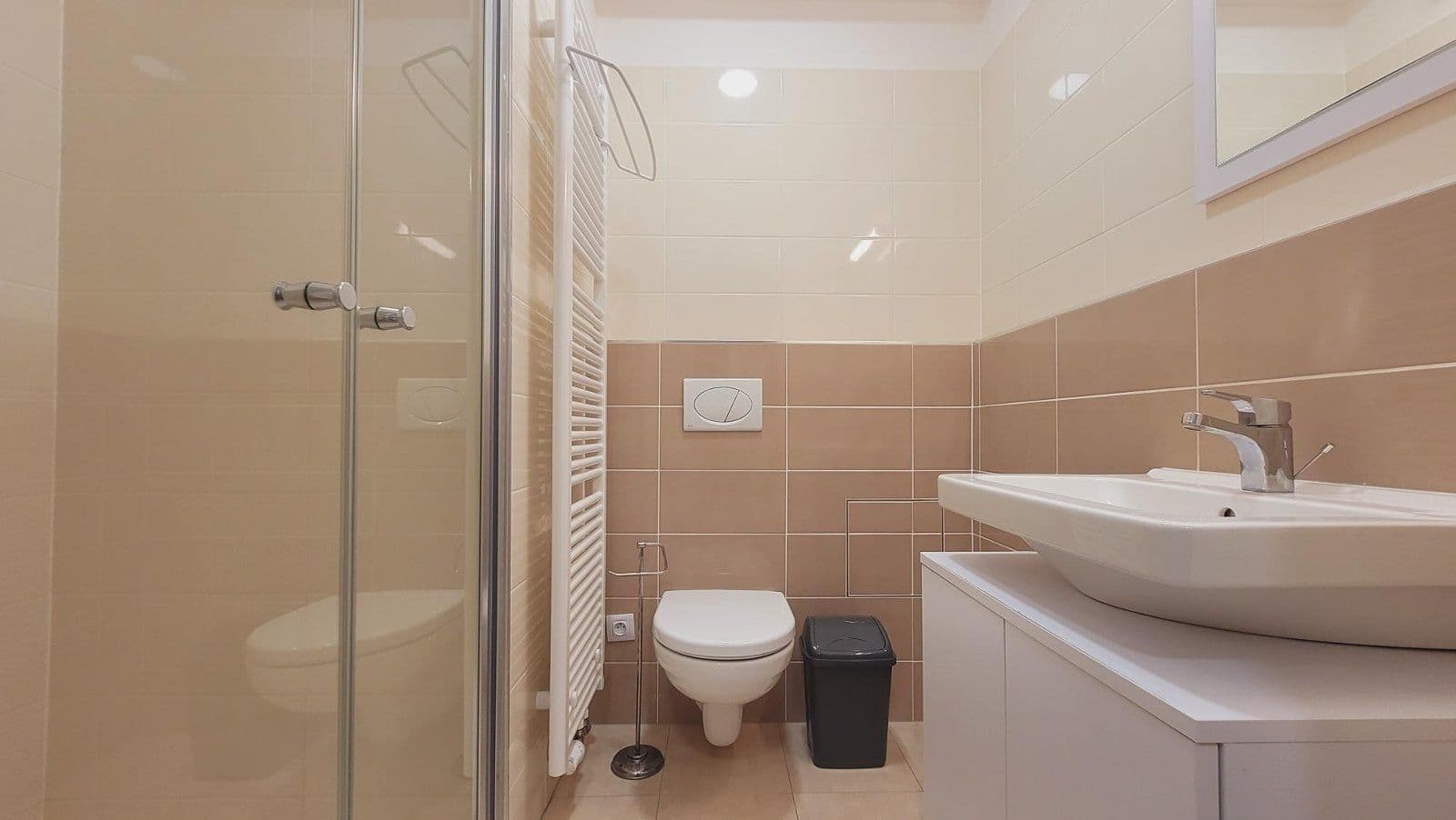 Pronájem bytu 1+kk 30 m², Magisterská, Plzeň, Plzeňský kraj Pronájem bytu 1+kk 30 m², Magisterská, Plzeň, Plzeňský kraj