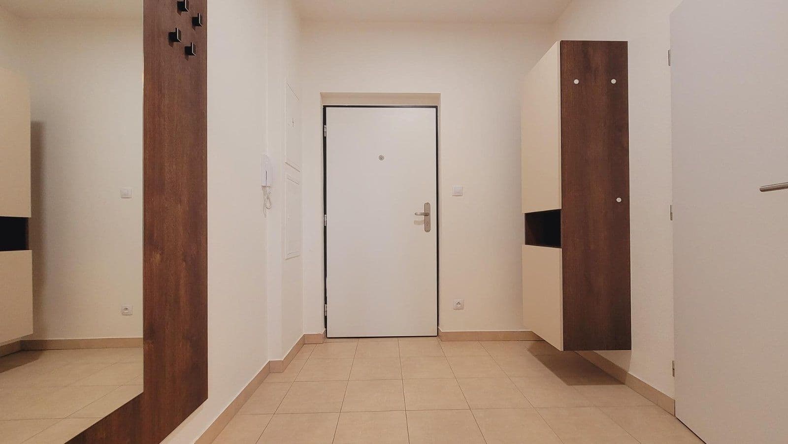 Pronájem bytu 1+kk 30 m², Magisterská, Plzeň, Plzeňský kraj Pronájem bytu 1+kk 30 m², Magisterská, Plzeň, Plzeňský kraj