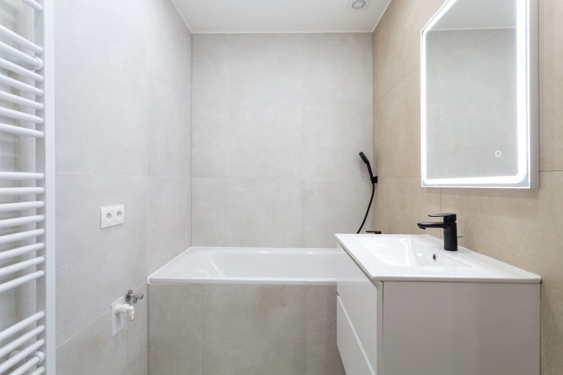 Prodej bytu 4+kk 95 m², Dukelských hrdinů, Praha, Praha Prodej bytu 4+kk 95 m², Dukelských hrdinů, Praha, Praha