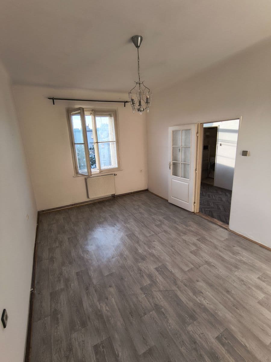 Pronájem bytu 2+1 70 m², Slavíkova, Praha, Praha Pronájem bytu 2+1 70 m², Slavíkova, Praha, Praha