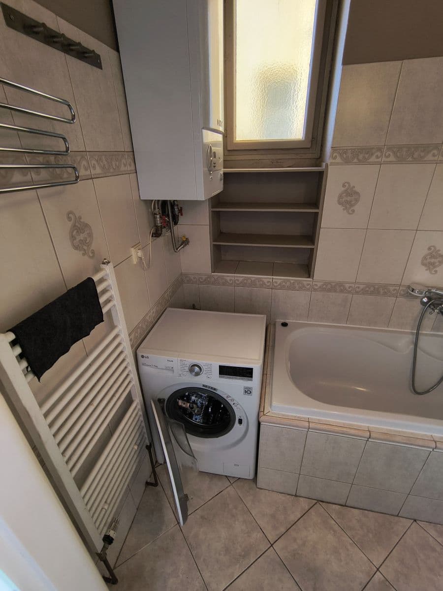 Pronájem bytu 2+1 70 m², Slavíkova, Praha, Praha Pronájem bytu 2+1 70 m², Slavíkova, Praha, Praha