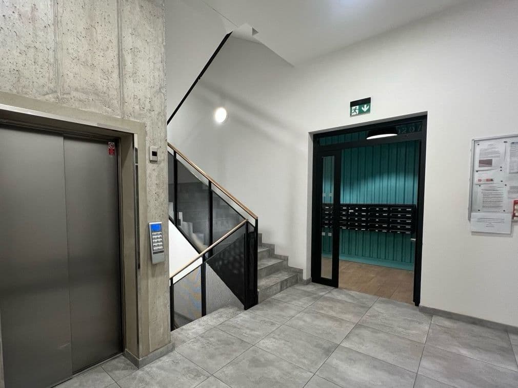 Pronájem bytu 1+kk 36 m², Počernická, Praha, Praha Pronájem bytu 1+kk 36 m², Počernická, Praha, Praha