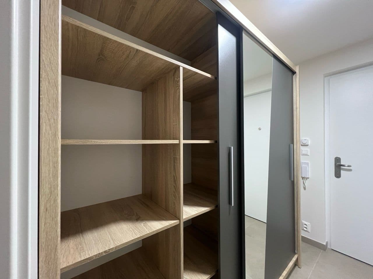 Pronájem bytu 1+kk 36 m², Počernická, Praha, Praha Pronájem bytu 1+kk 36 m², Počernická, Praha, Praha