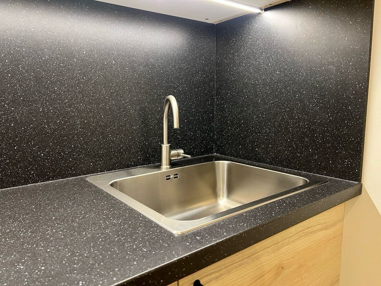 Pronájem bytu 1+kk 36 m², Počernická, Praha, Praha Pronájem bytu 1+kk 36 m², Počernická, Praha, Praha