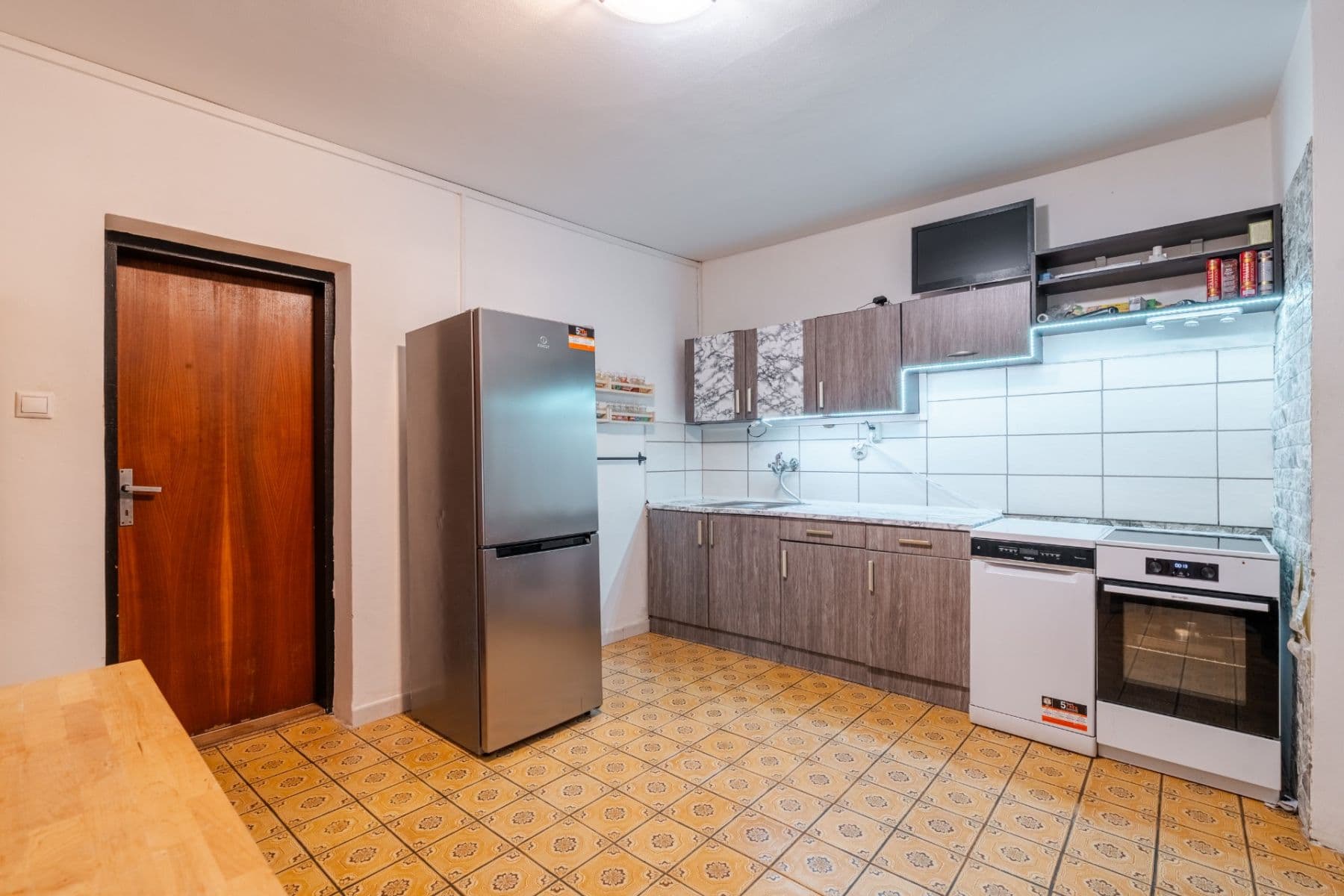 Prodej domu 380 m², pozemek 896 m², U Kaple, Ostopovice, Jihomoravský kraj Prodej domu 380 m², pozemek 896 m², U Kaple, Ostopovice, Jihomoravský kraj