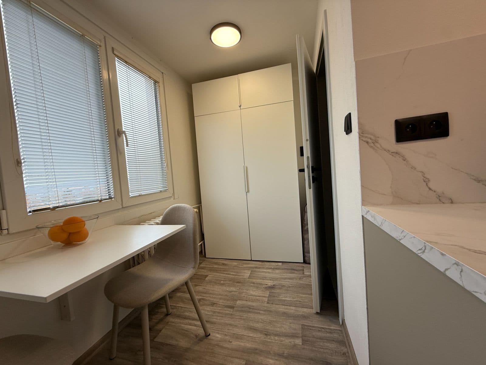 Prodej bytu 3+1 74 m², Železničářská, Plzeň, Plzeňský kraj Prodej bytu 3+1 74 m², Železničářská, Plzeň, Plzeňský kraj