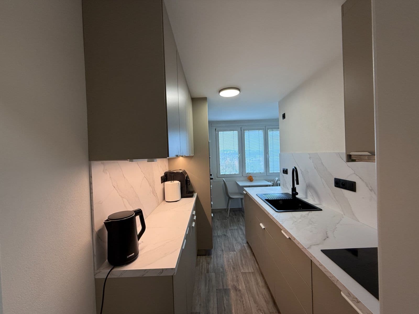 Prodej bytu 3+1 74 m², Železničářská, Plzeň, Plzeňský kraj Prodej bytu 3+1 74 m², Železničářská, Plzeň, Plzeňský kraj