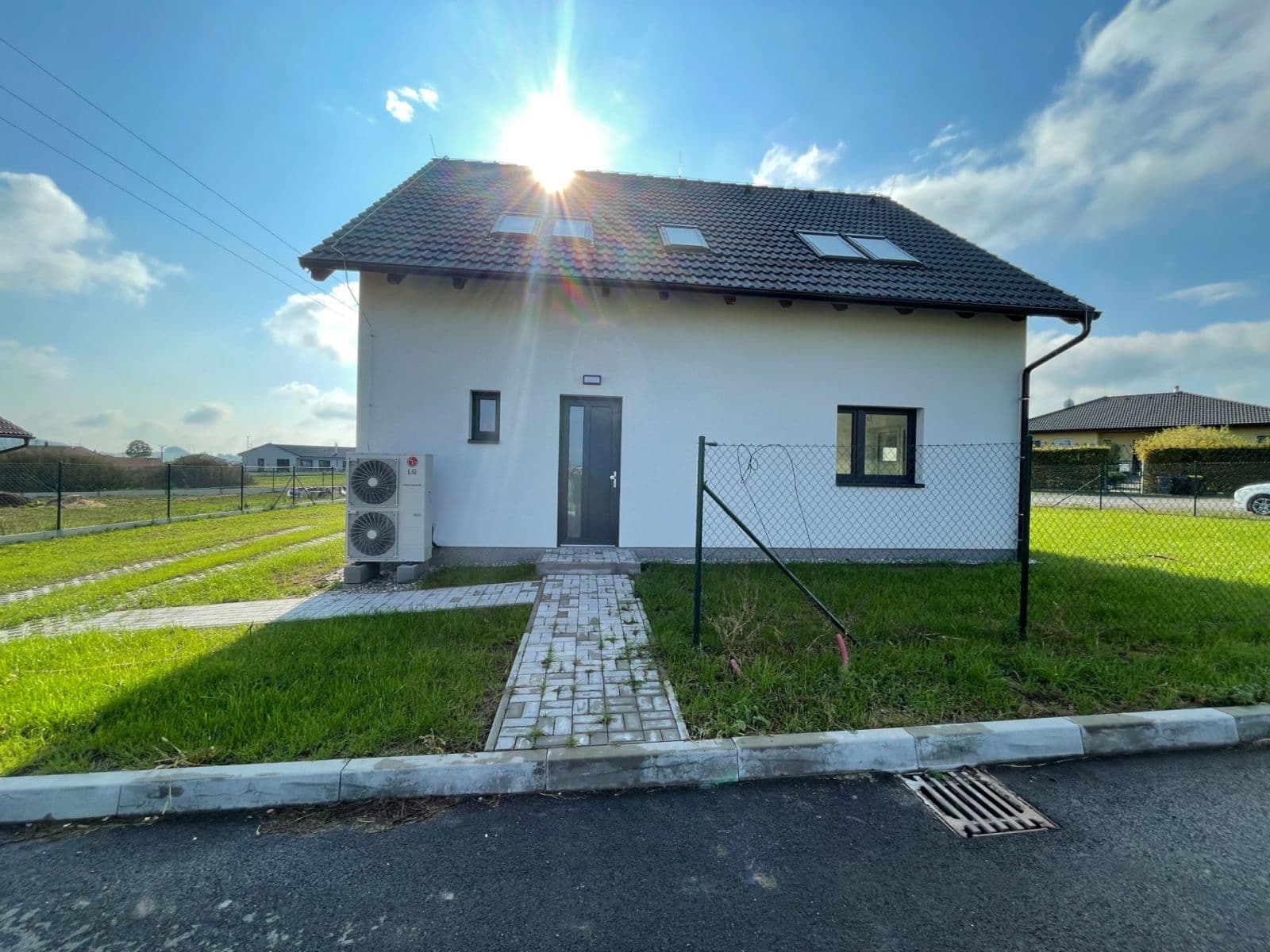Prodej domu 140 m², pozemek 859 m², Drhovy, Středočeský kraj Prodej domu 140 m², pozemek 859 m², Drhovy, Středočeský kraj