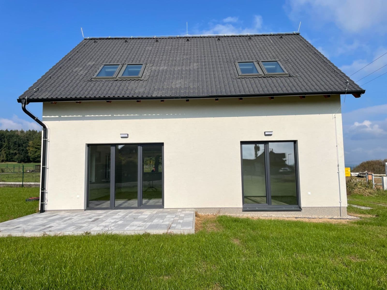 Prodej domu 140 m², pozemek 859 m², Drhovy, Středočeský kraj Prodej domu 140 m², pozemek 859 m², Drhovy, Středočeský kraj