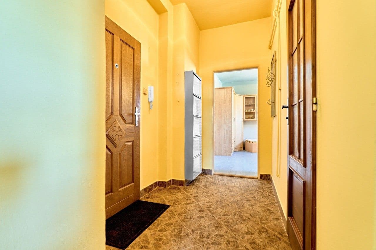 Pronájem bytu 3+1 89 m², Nerudova, Karlovy Vary, Karlovarský kraj Pronájem bytu 3+1 89 m², Nerudova, Karlovy Vary, Karlovarský kraj