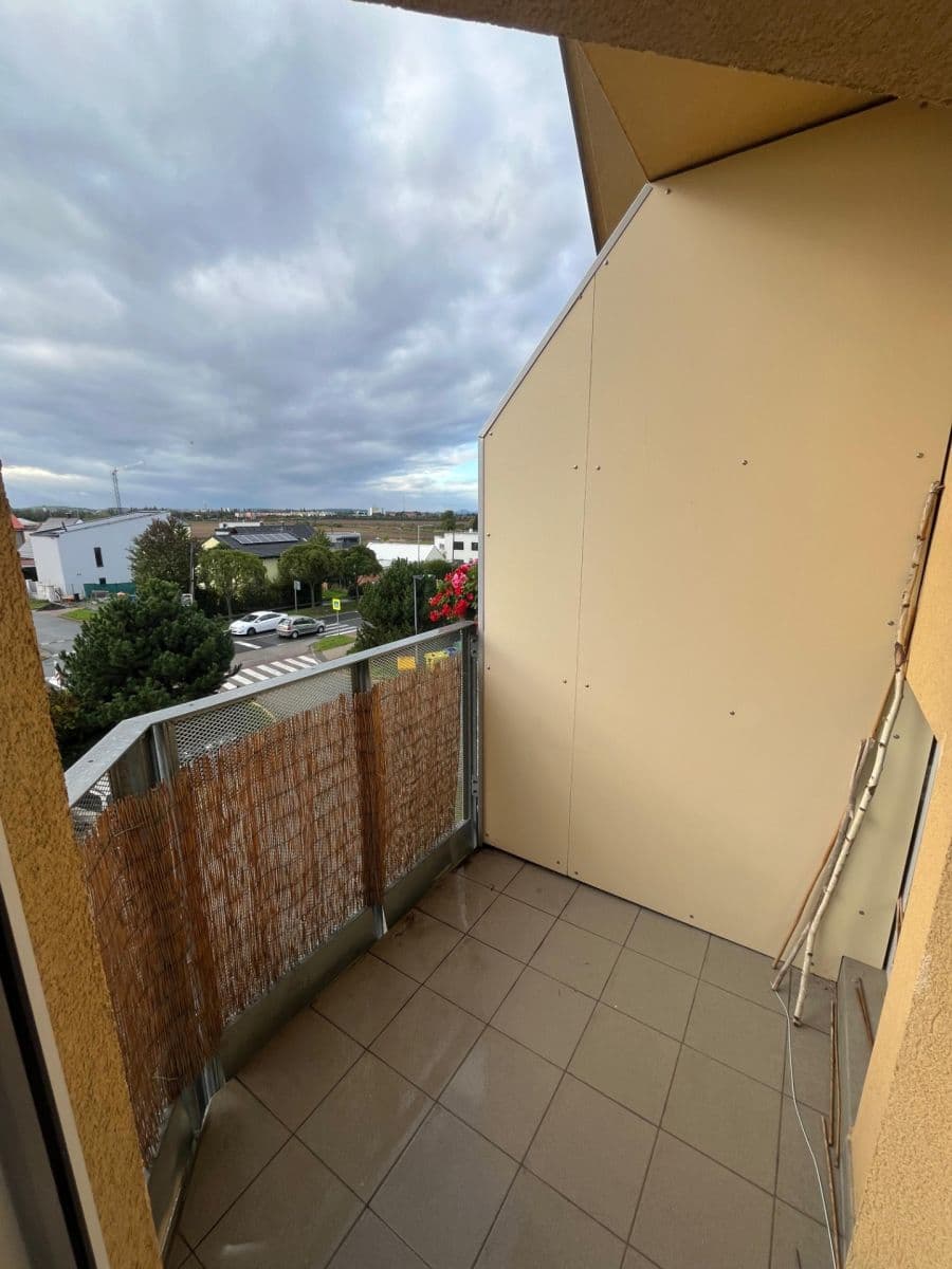 Pronájem bytu 2+kk 92 m², Semilská, Praha, Praha Pronájem bytu 2+kk 92 m², Semilská, Praha, Praha