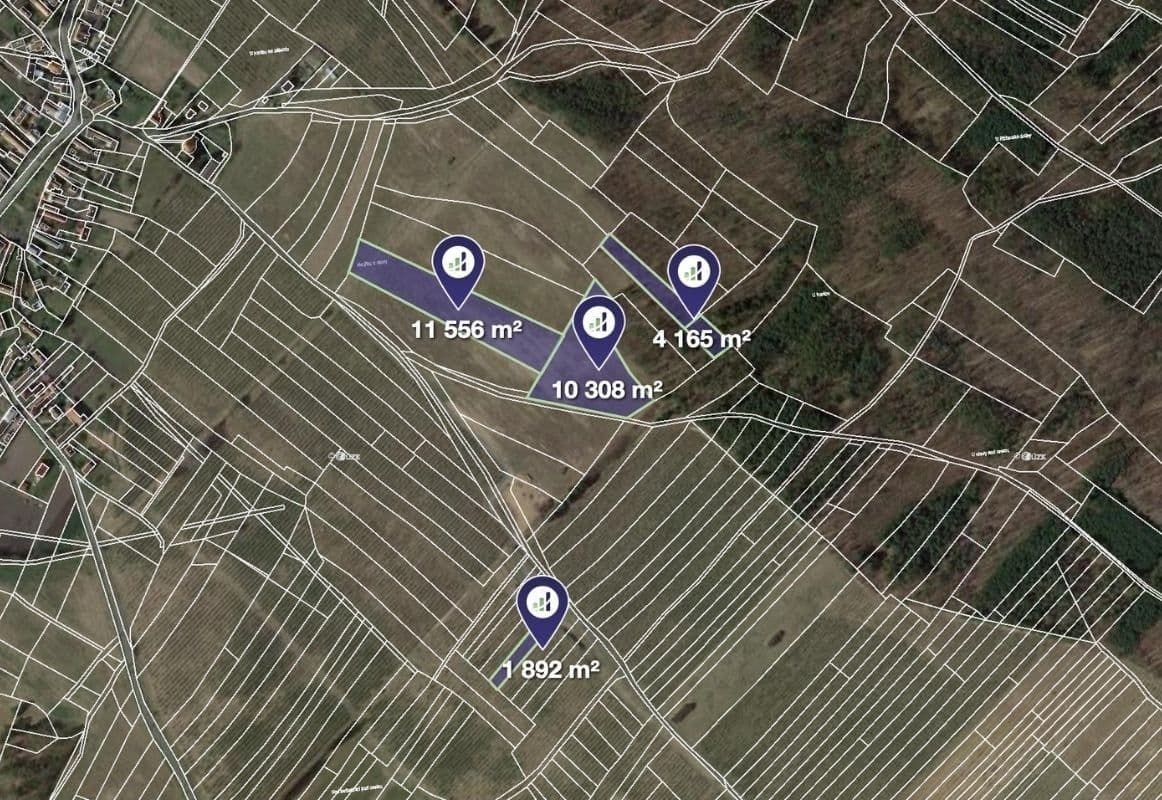 Prodej pozemku 33.891 m², Horušice, Středočeský kraj Prodej pozemku 33.891 m², Horušice, Středočeský kraj