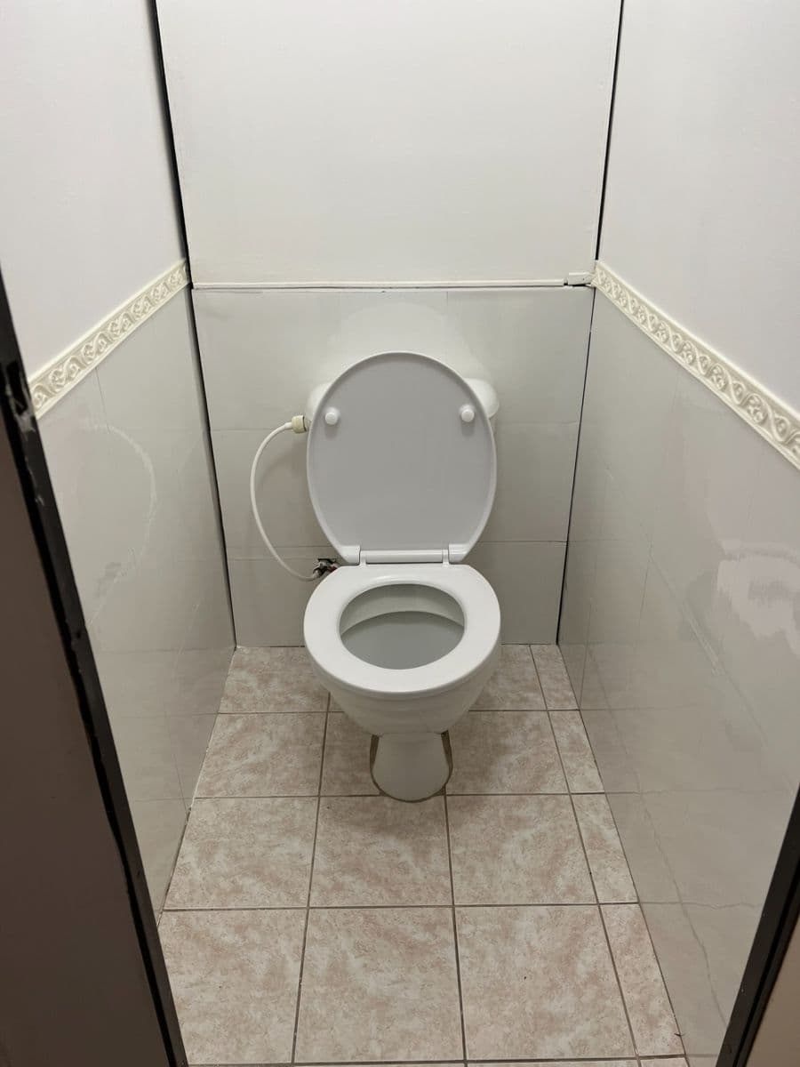 Pronájem bytu 2+1 64 m², Čechovy sady, Kolín, Středočeský kraj Pronájem bytu 2+1 64 m², Čechovy sady, Kolín, Středočeský kraj