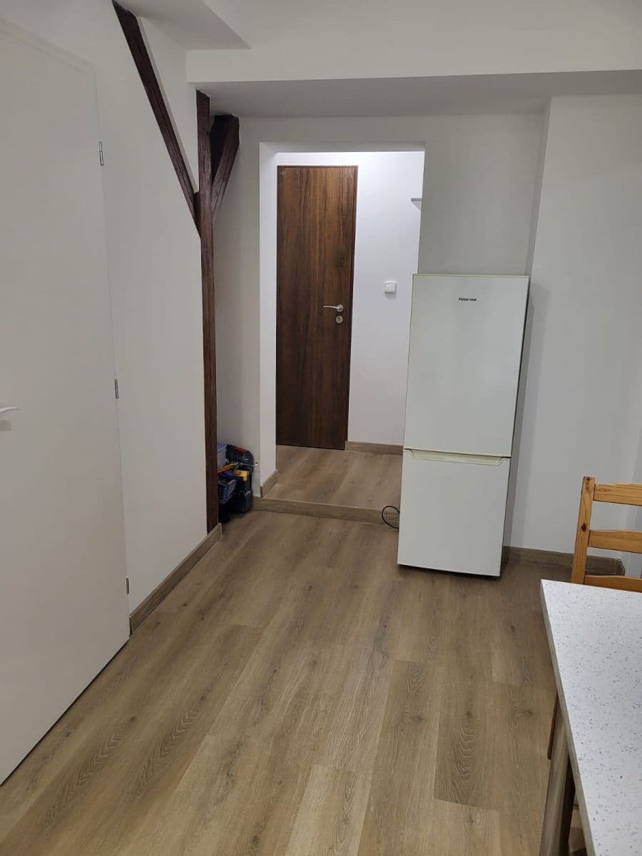 Pronájem bytu 1+1 36 m², Halenkovská, Praha, Praha Pronájem bytu 1+1 36 m², Halenkovská, Praha, Praha