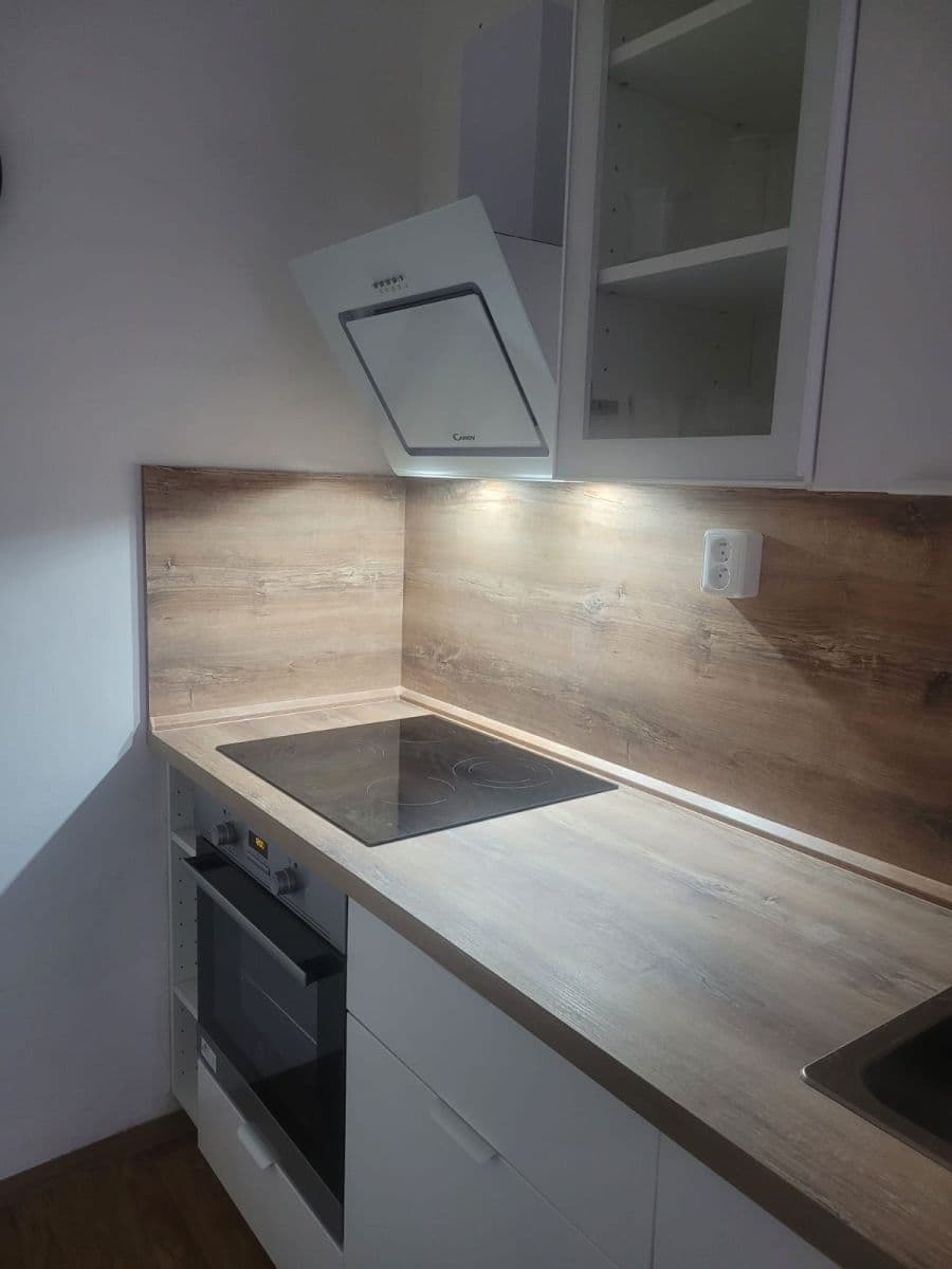 Prodej bytu 2+kk 40 m², Na Výsluní, Litoměřice, Ústecký kraj Prodej bytu 2+kk 40 m², Na Výsluní, Litoměřice, Ústecký kraj