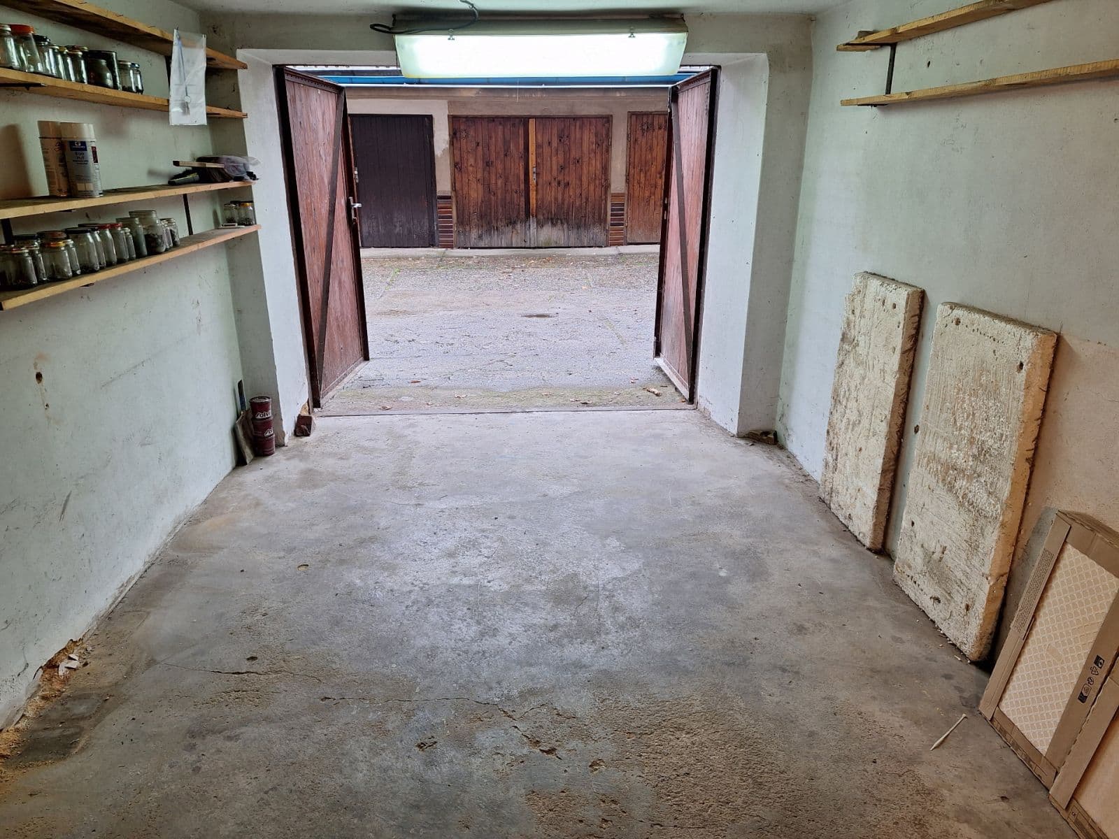 Pronájem garáže 11 m², Nad Buďánkami Ⅱ, Praha, Praha Pronájem garáže 11 m², Nad Buďánkami Ⅱ, Praha, Praha