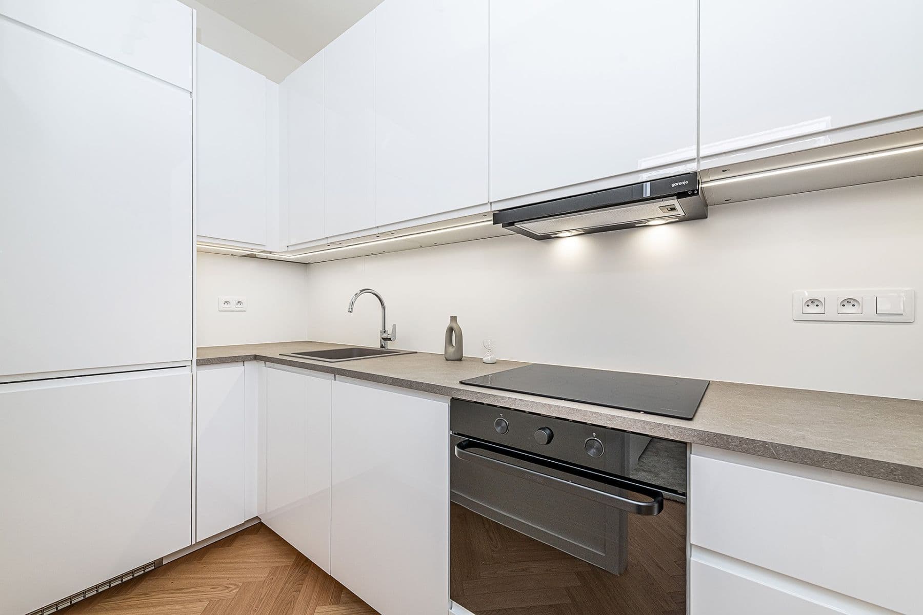 Prodej bytu 2+kk 49 m², Přemyslovská, Praha, Praha Prodej bytu 2+kk 49 m², Přemyslovská, Praha, Praha