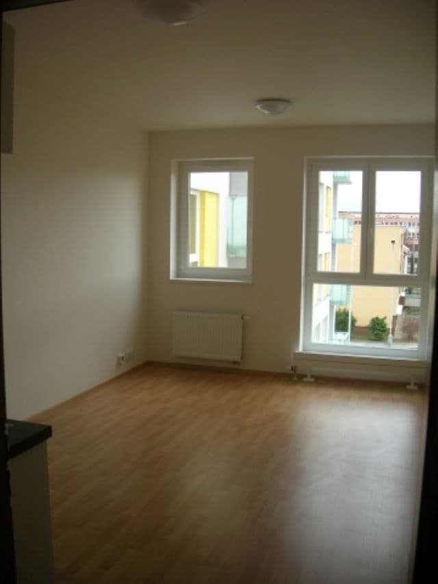 Pronájem bytu 1+kk 26 m², U Slovanky, Praha, Praha Pronájem bytu 1+kk 26 m², U Slovanky, Praha, Praha