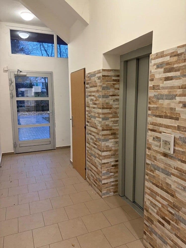 Prodej bytu 2+kk 43 m², Zimova, Praha, Praha Prodej bytu 2+kk 43 m², Zimova, Praha, Praha