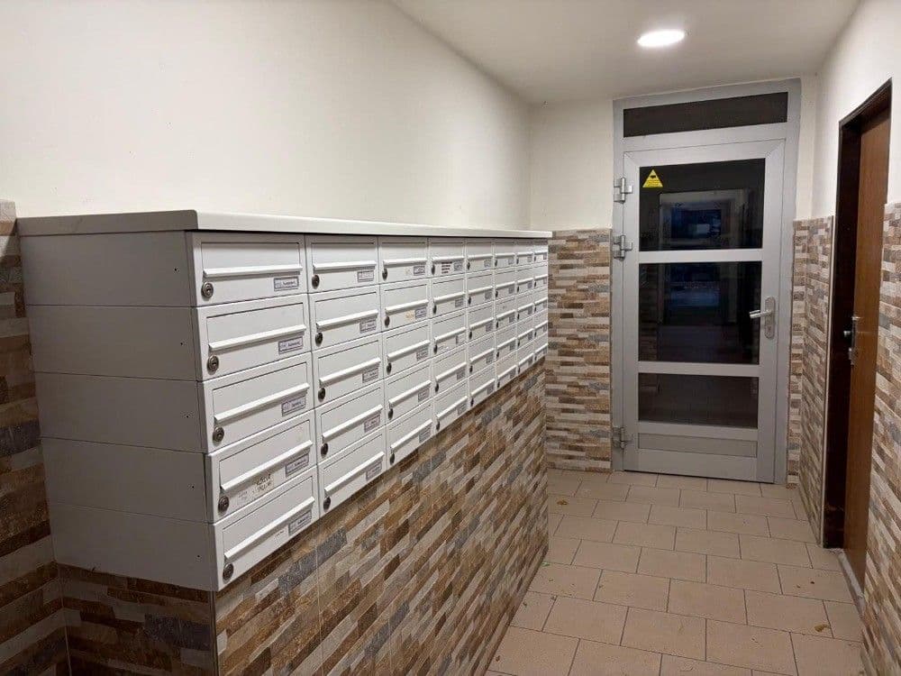 Prodej bytu 2+kk 43 m², Zimova, Praha, Praha Prodej bytu 2+kk 43 m², Zimova, Praha, Praha