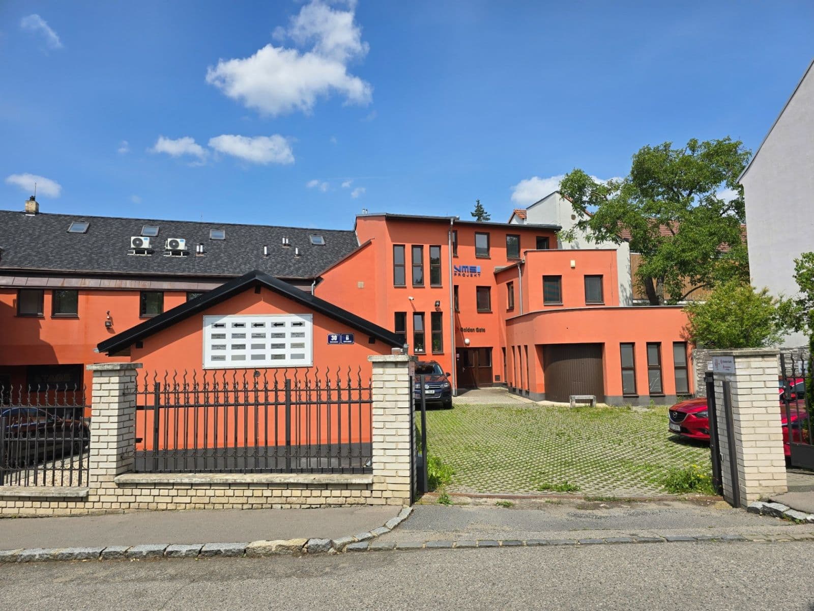 Pronájem kanceláře 264 m², Čerčanská, Praha, Praha Pronájem kanceláře 264 m², Čerčanská, Praha, Praha