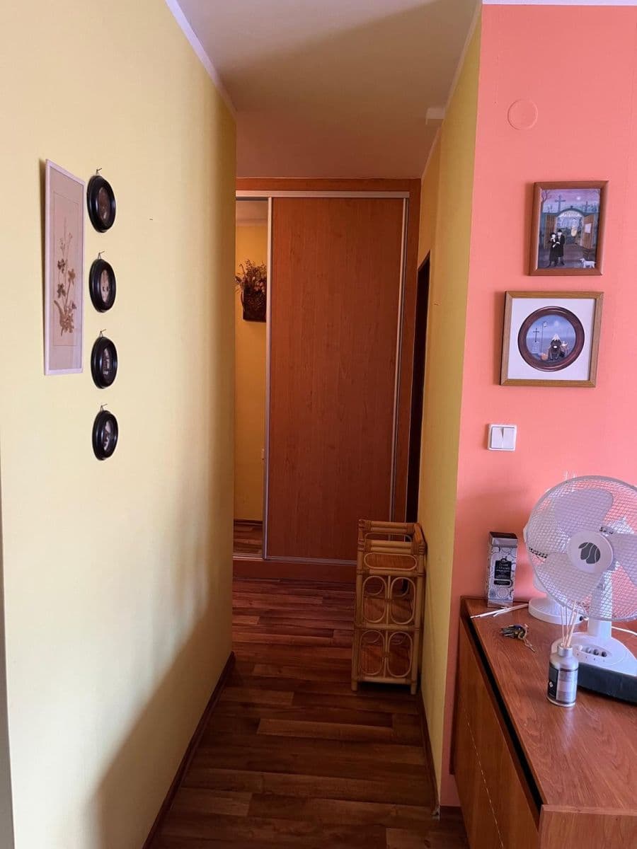 Prodej bytu 2+kk 43 m², Moravcova, Kolín, Středočeský kraj Prodej bytu 2+kk 43 m², Moravcova, Kolín, Středočeský kraj