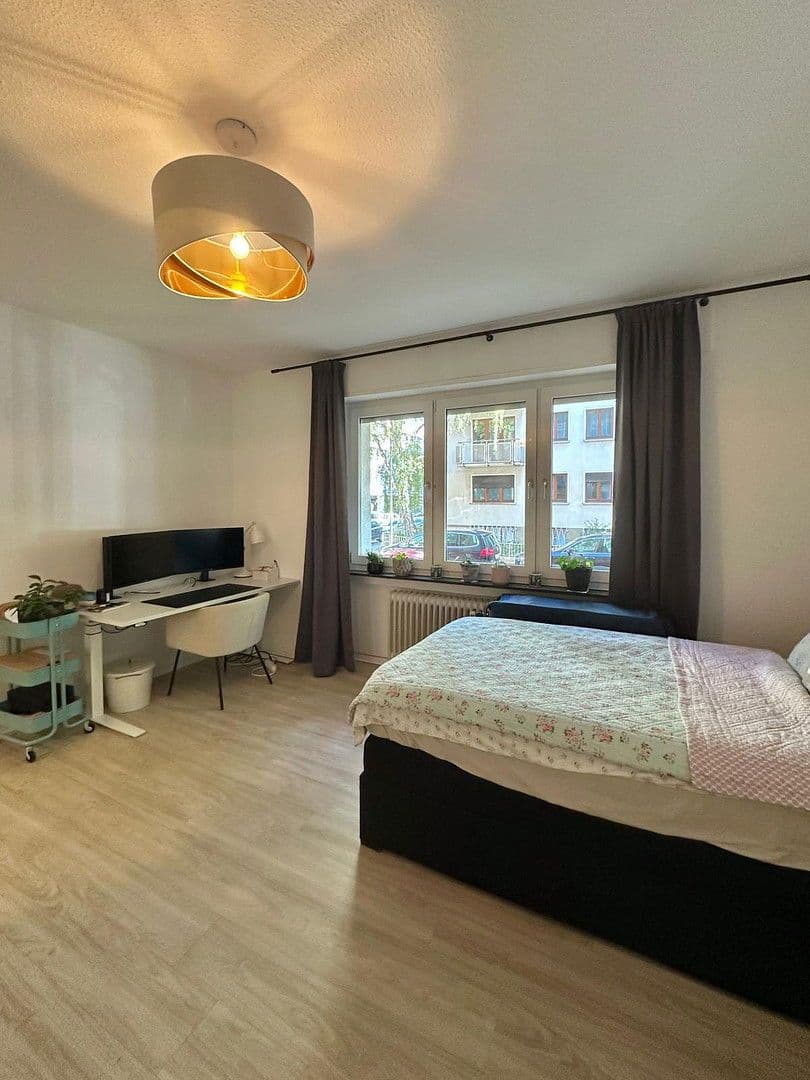 Pronájem bytu 1+1 30 m², Kronberger Straße 7, Frankfurt am Main, Hessen Pronájem bytu 1+1 30 m², Kronberger Straße 7, Frankfurt am Main, Hessen