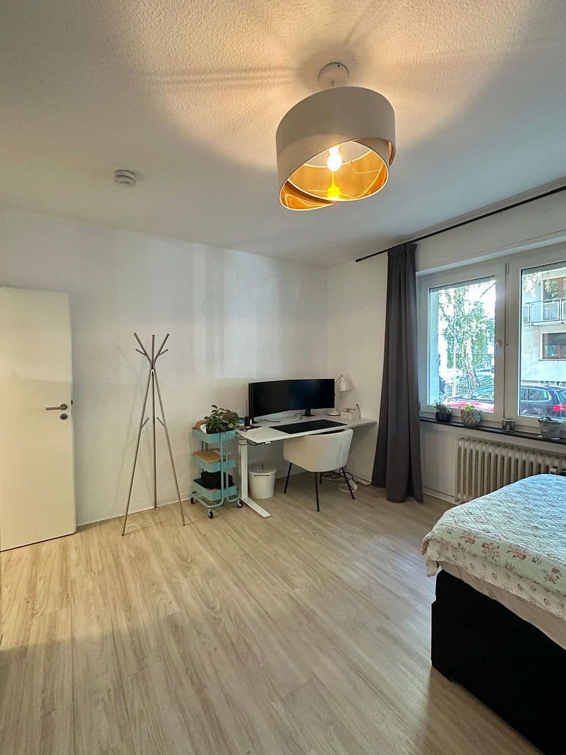 Pronájem bytu 1+1 30 m², Kronberger Straße 7, Frankfurt am Main, Hessen Pronájem bytu 1+1 30 m², Kronberger Straße 7, Frankfurt am Main, Hessen