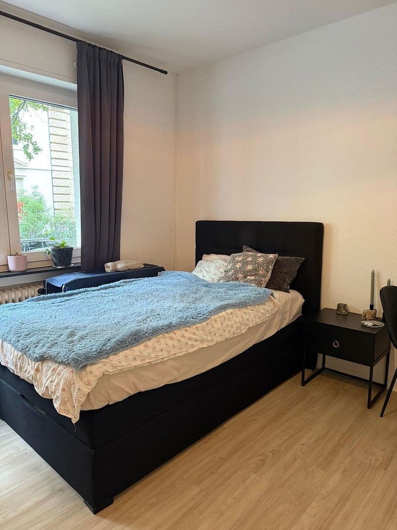 Pronájem bytu 1+1 30 m², Kronberger Straße 7, Frankfurt am Main, Hessen Pronájem bytu 1+1 30 m², Kronberger Straße 7, Frankfurt am Main, Hessen