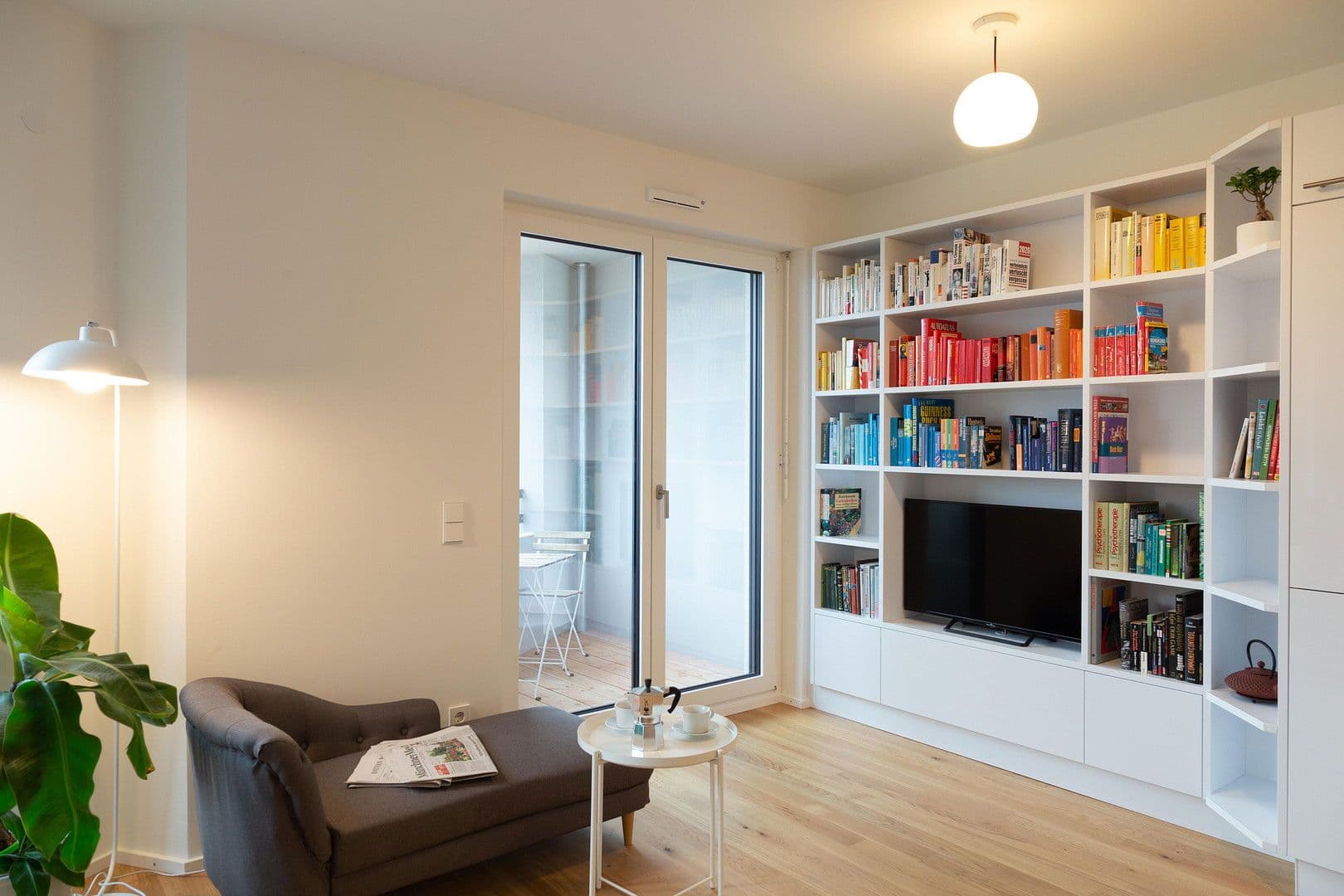 Pronájem bytu 2+1 57 m², Regerstraße 86, München, Bavorsko Pronájem bytu 2+1 57 m², Regerstraße 86, München, Bavorsko