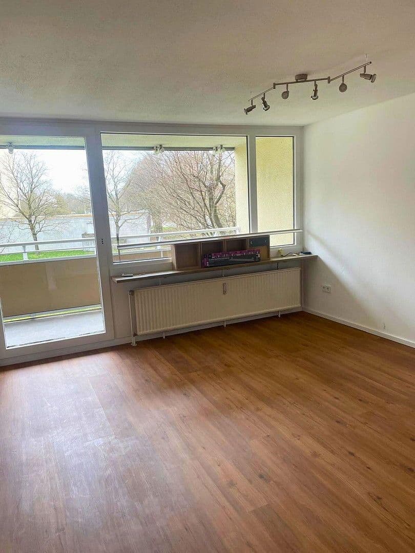 Pronájem bytu 1+1 40 m², Waldeysenstraße 17, Ingolstadt, Bavorsko Pronájem bytu 1+1 40 m², Waldeysenstraße 17, Ingolstadt, Bavorsko