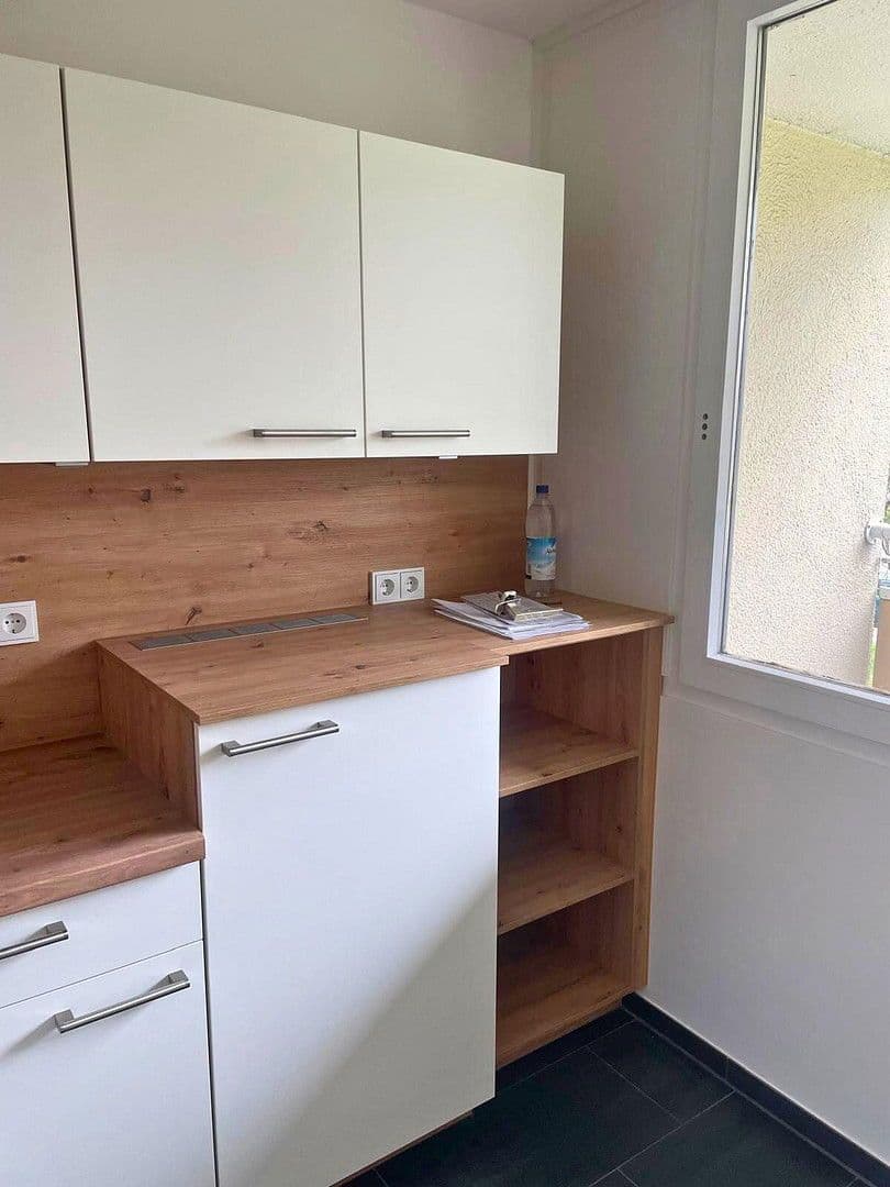 Pronájem bytu 1+1 40 m², Waldeysenstraße 17, Ingolstadt, Bavorsko Pronájem bytu 1+1 40 m², Waldeysenstraße 17, Ingolstadt, Bavorsko