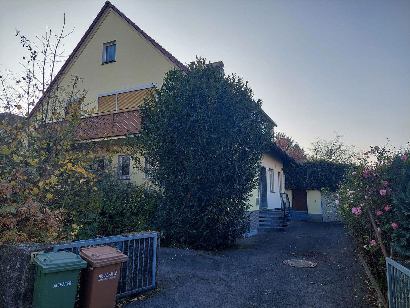 Prodej domu 218 m², pozemek 1.044 m², Litzendorf, Bavorsko Prodej domu 218 m², pozemek 1.044 m², Litzendorf, Bavorsko