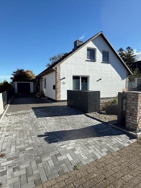 Prodej domu 180 m², pozemek 850 m², Tweitjenkoppel 34, Heide, Šlesvicko-Holštýnsko Prodej domu 180 m², pozemek 850 m², Tweitjenkoppel 34, Heide, Šlesvicko-Holštýnsko