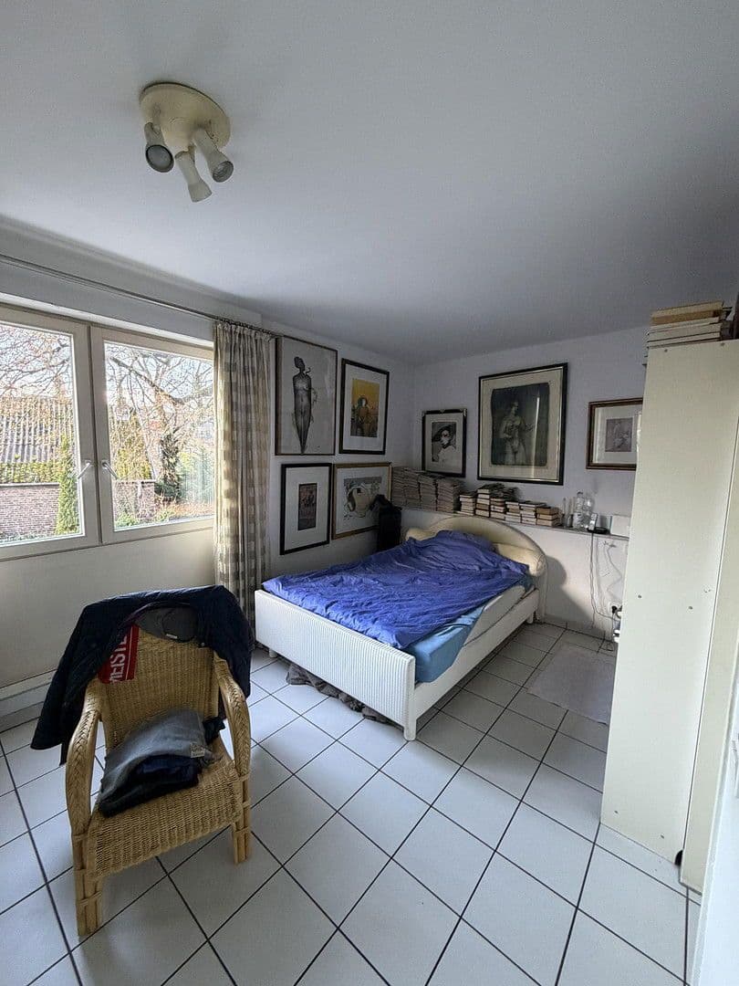 Prodej bytu 3+1 87 m², Friedrich von Spee Str. 46, Düsseldorf, Severní Porýní-Vestfálsko Prodej bytu 3+1 87 m², Friedrich von Spee Str. 46, Düsseldorf, Severní Porýní-Vestfálsko